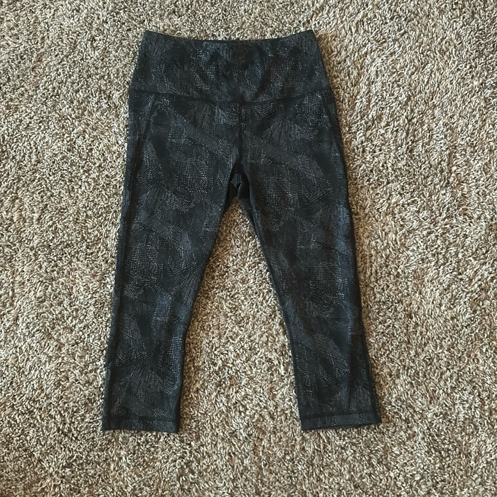 Reebok Patterned Cropped Leggings